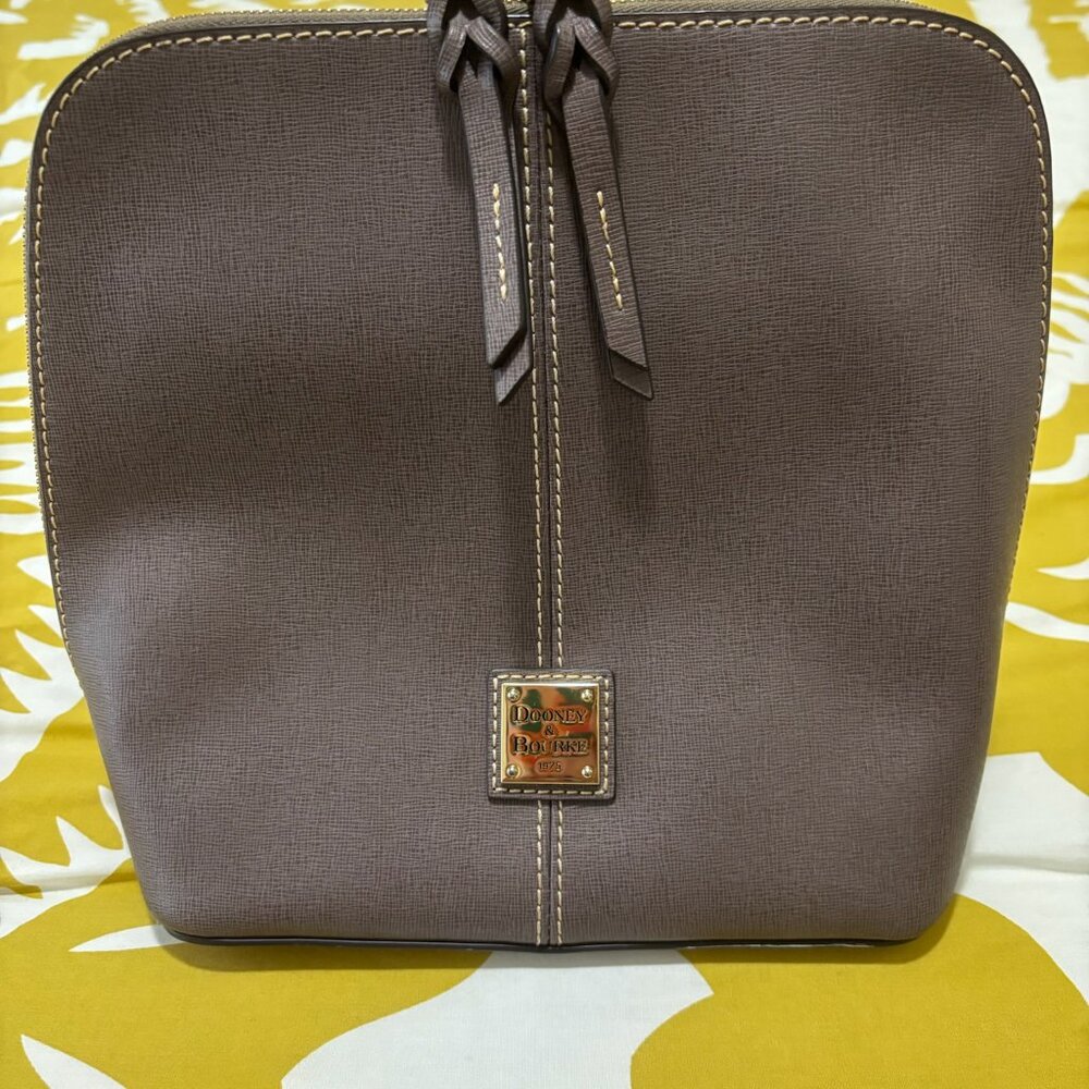 DOONEY & BOURKE TRIXIE PEBBLE LEATHER CROSSBODY PURSE - LIKE NEW